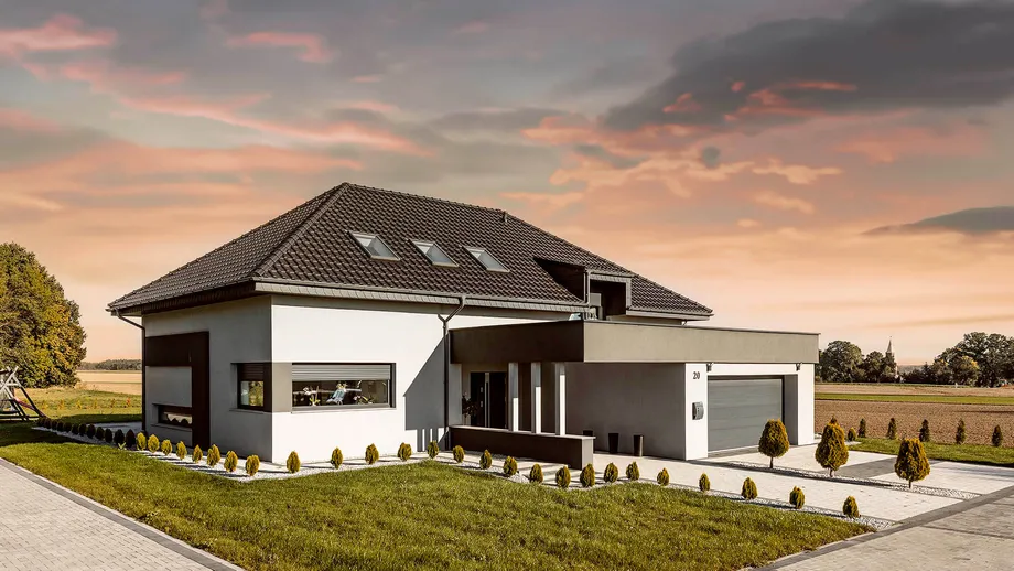 Dachówka ceramiczna Rubin 13V w kolorze antracytowym